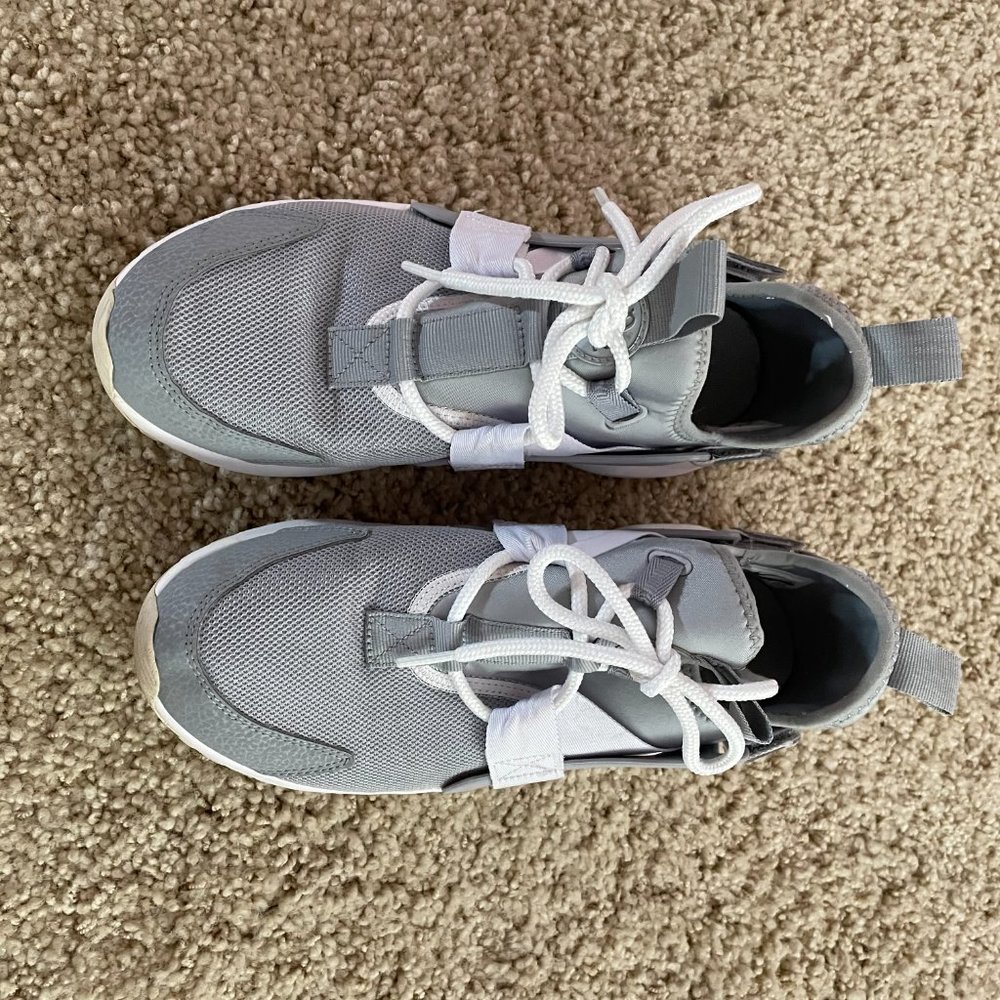 Nike Air Women's Huarache Sneakers